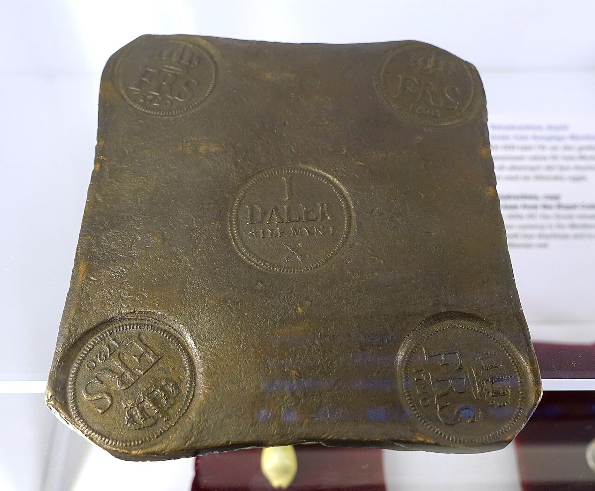 Sweden — 1 Daler Copper Plate Money (Plåtmynt) coin photo